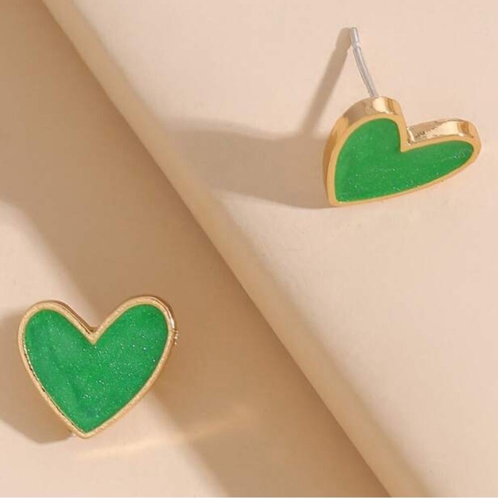 Green Gold Heart Stud Earrings Womens Costume Jewelry Cute Y2K Aesthetic Gift - Picture 3 of 6
